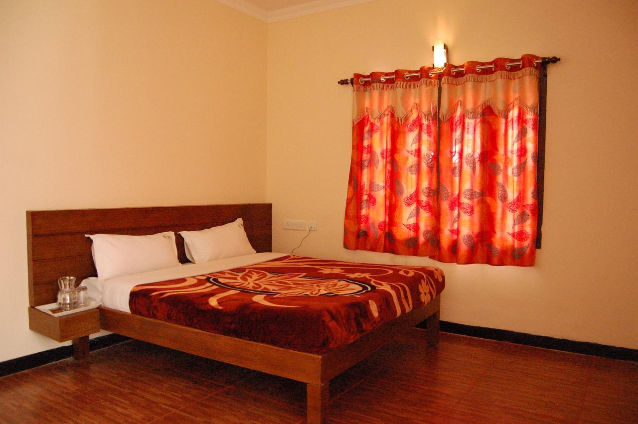 Ezhil Residency Hotel Kodaikanal Exterior foto