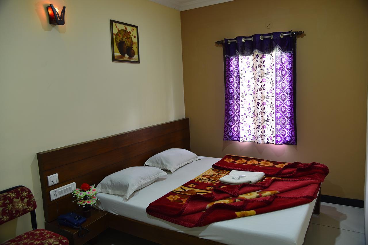 Ezhil Residency Hotel Kodaikanal Exterior foto