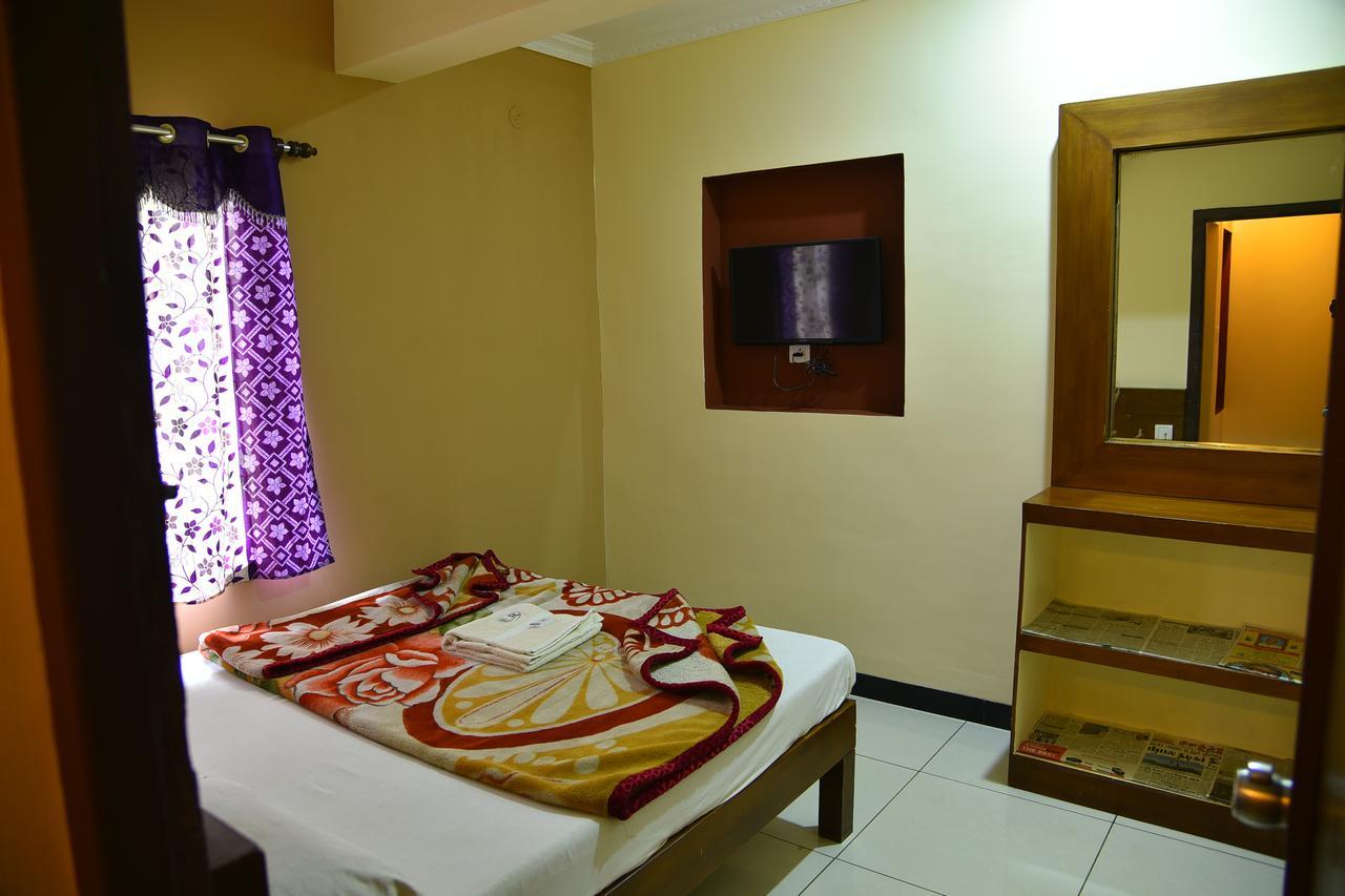 Ezhil Residency Hotel Kodaikanal Exterior foto