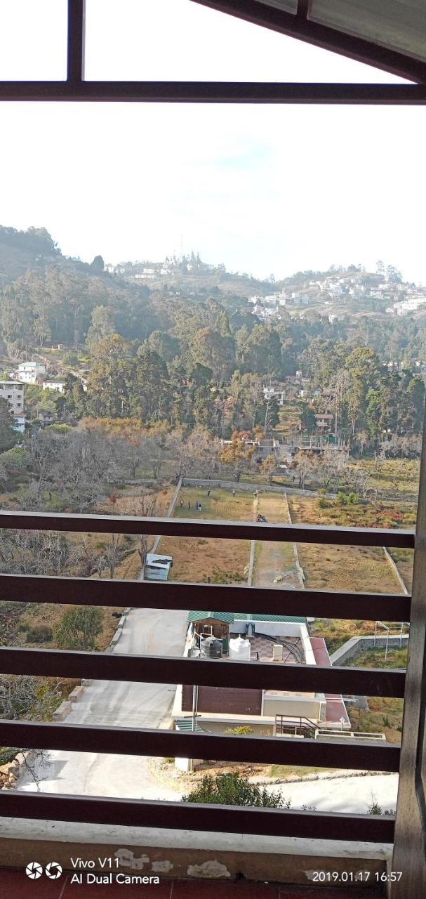 Ezhil Residency Hotel Kodaikanal Exterior foto